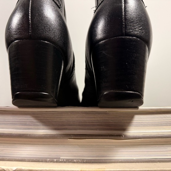 Clark Artisan Size 7 Casual Black Leather Ankle Boots - Picture 6 of 15